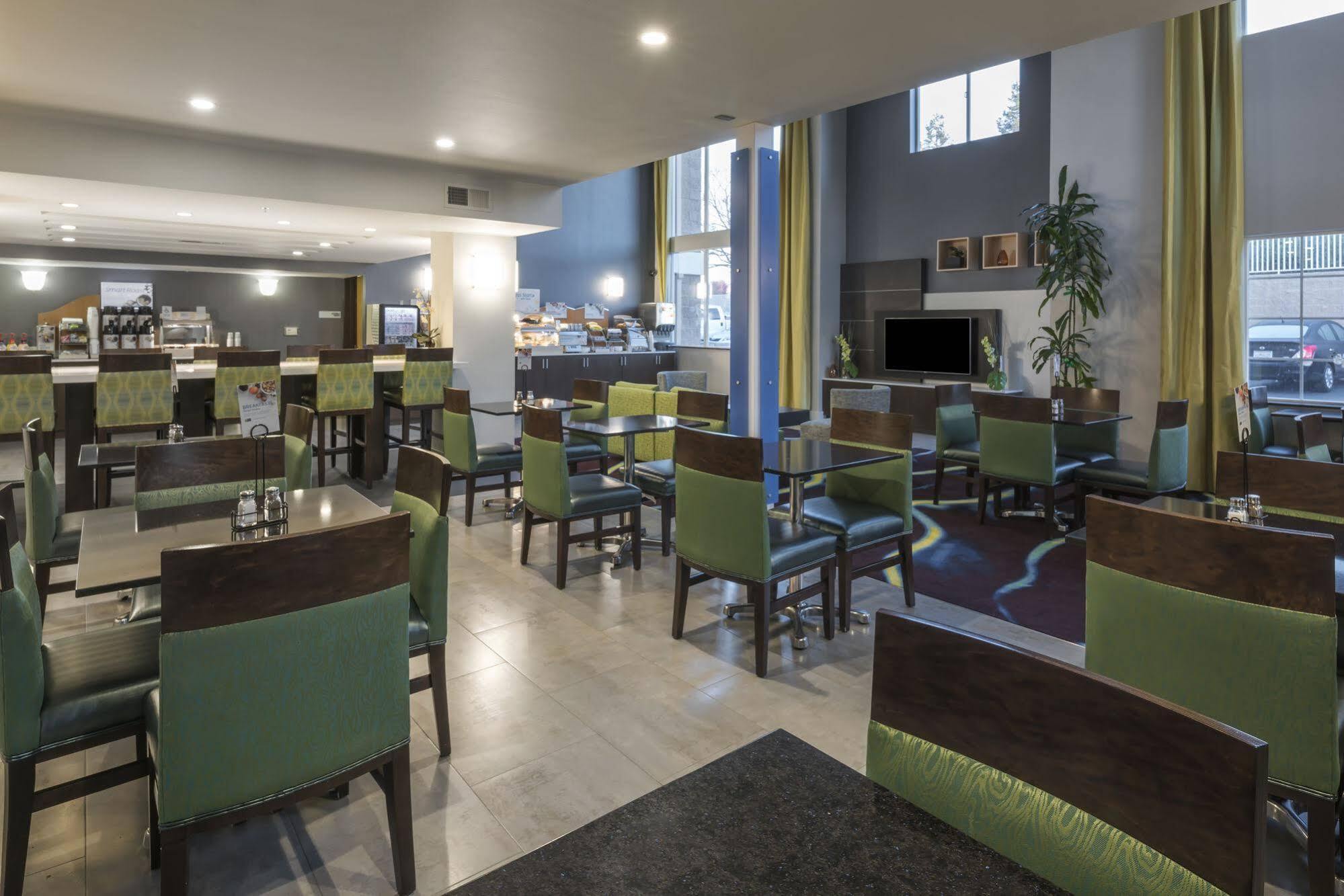 Holiday Inn Express Hotel & Suites Livermore By Ihg Экстерьер фото